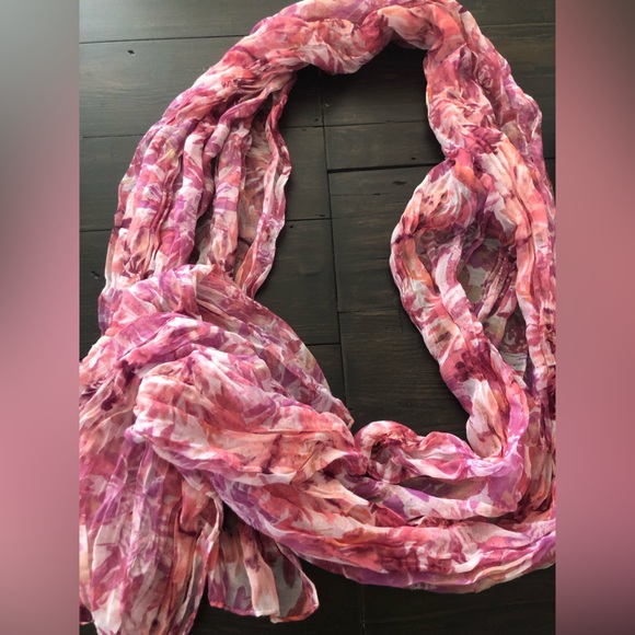 bundle of seven scarves - Picture 5 of 8